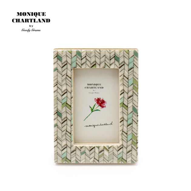 PHOTO FRAME NIVEDITA